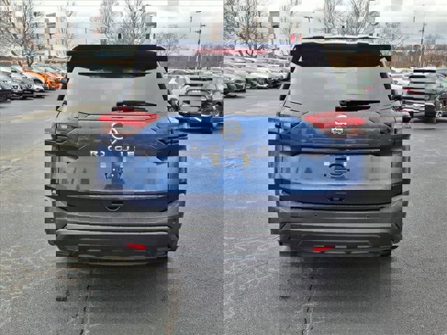 Used 2021 Nissan Rogue S image 22