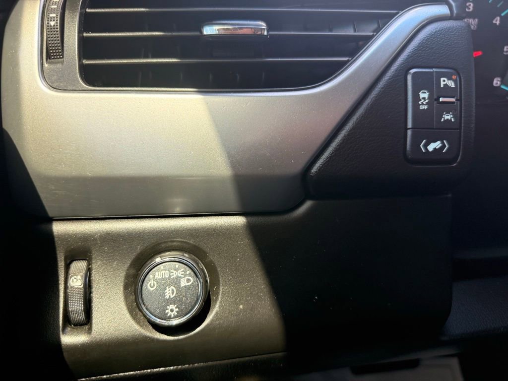 Used 2018 Chevrolet Tahoe Premier image 21