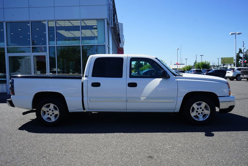 Used 2006 Chevrolet Silverado 1500 LT w/ Light Duty Power Package image 9