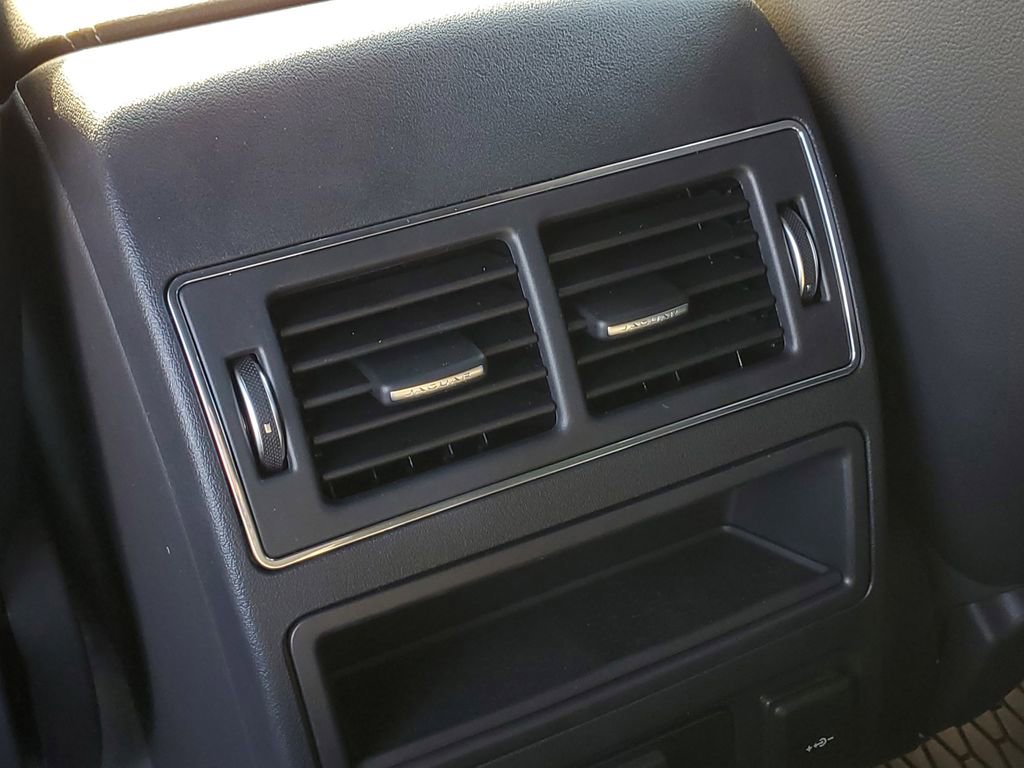 New 2026 Jaguar F-PACE R-Dynamic S image 30