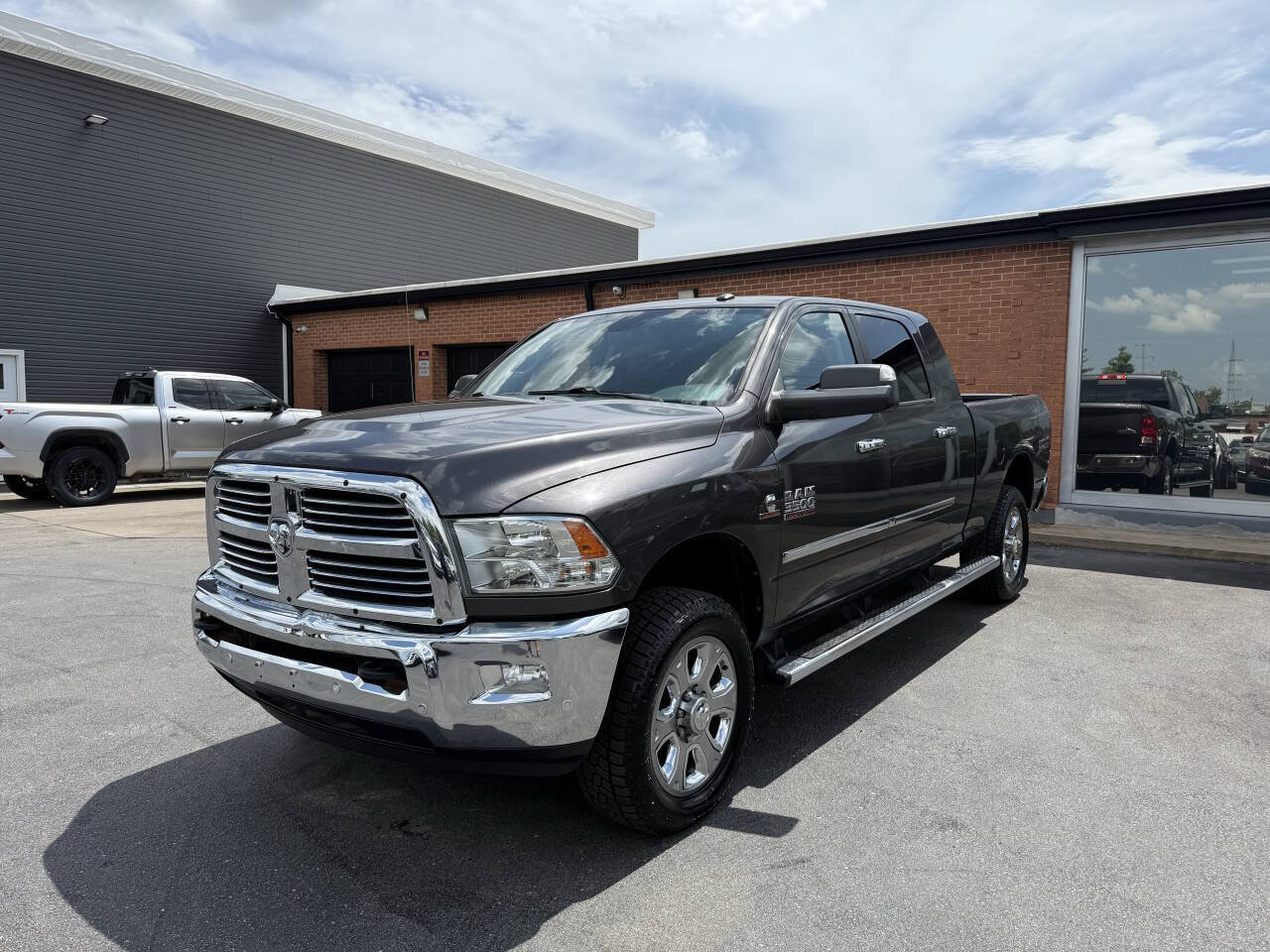Used 2018 RAM 3500 Big Horn AWD/4WD image 3