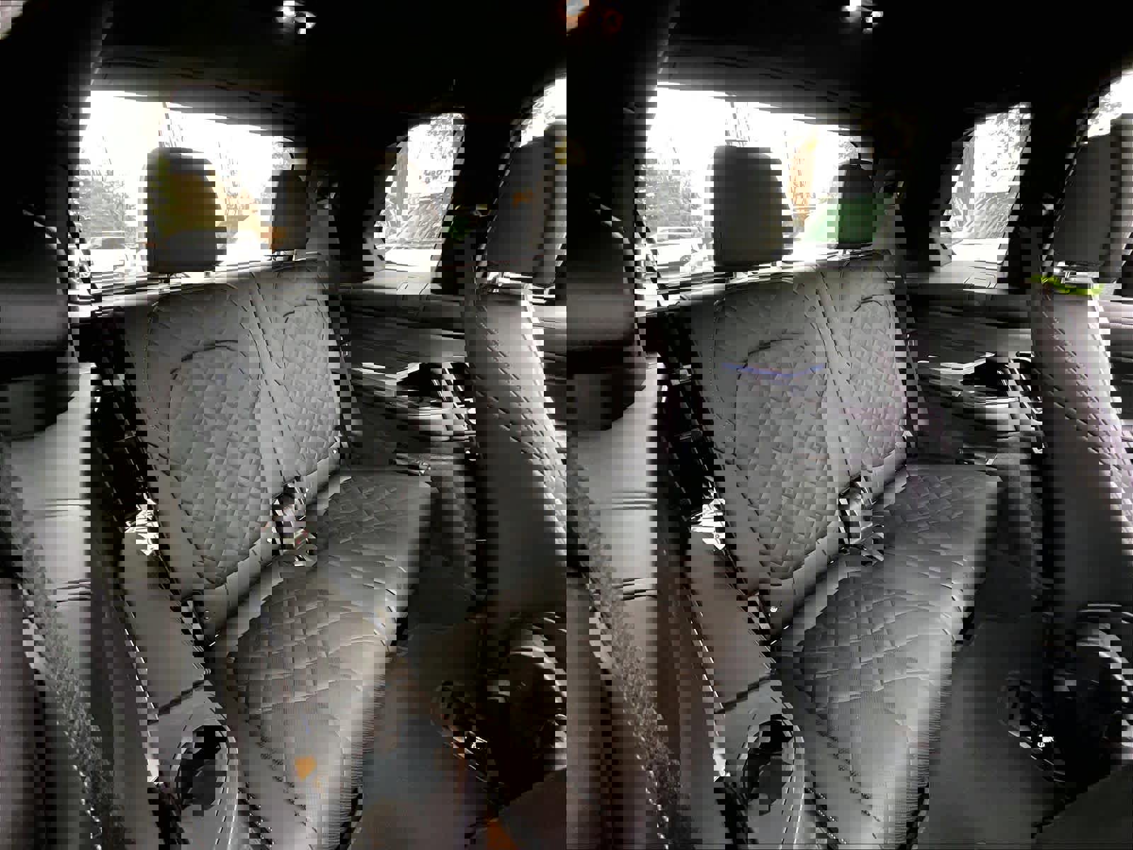 Used 2023 BMW X7 xDrive40i w/ M Sport Package image 30