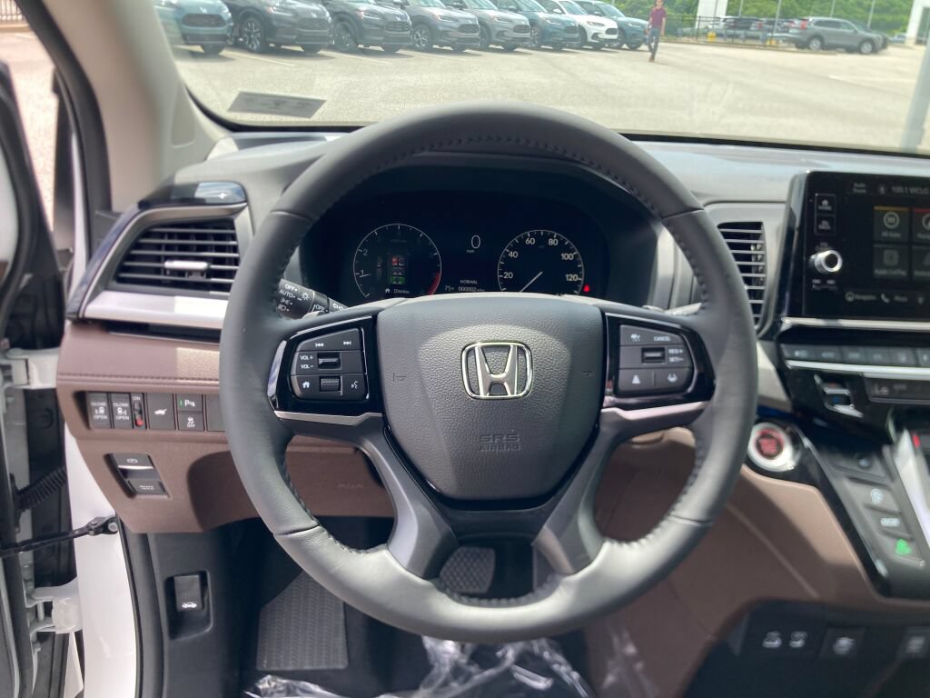 New 2026 Honda Odyssey Touring image 12