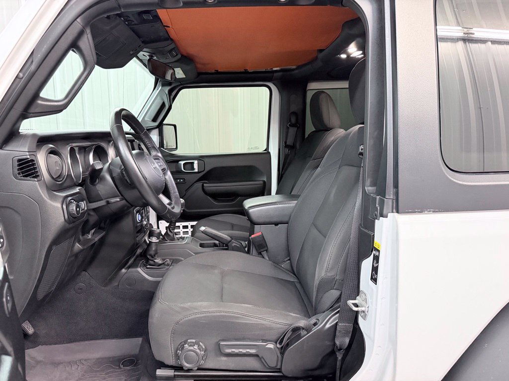 Used 2022 Jeep Wrangler Sport AWD/4WD image 10
