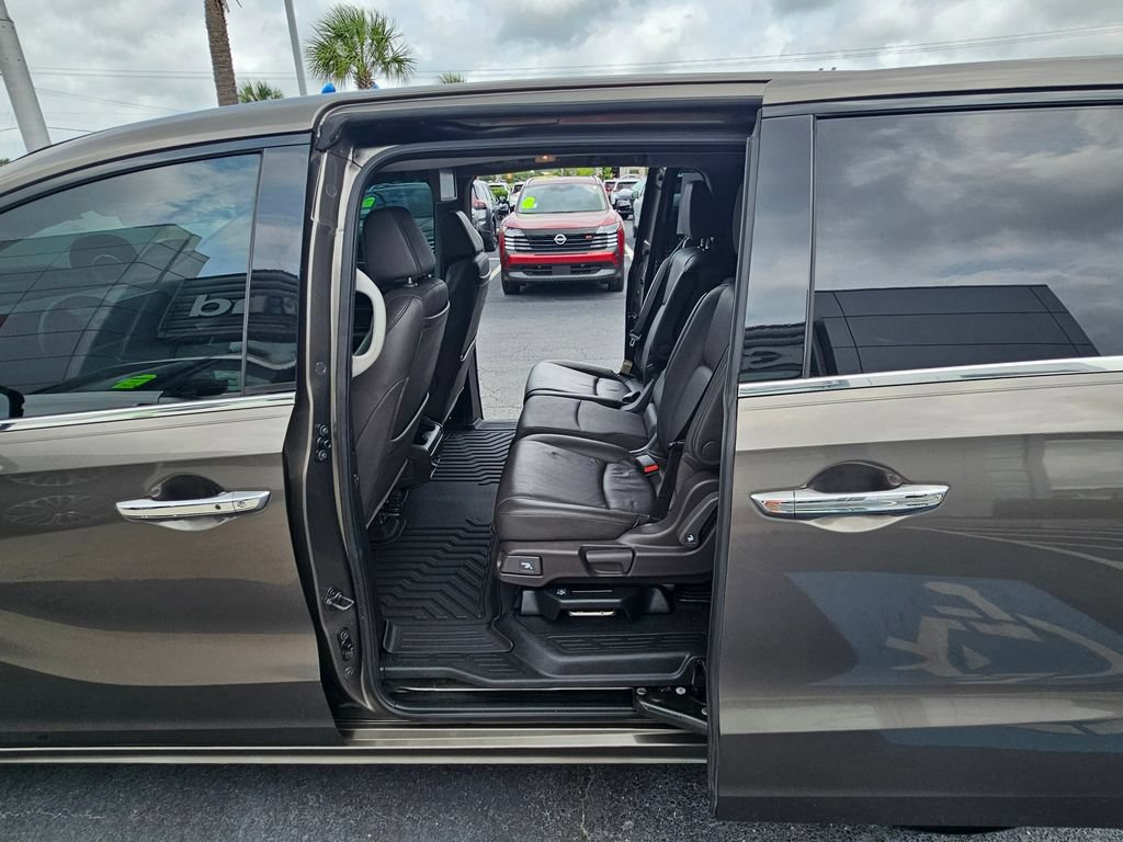 Used 2019 Honda Odyssey Elite image 15