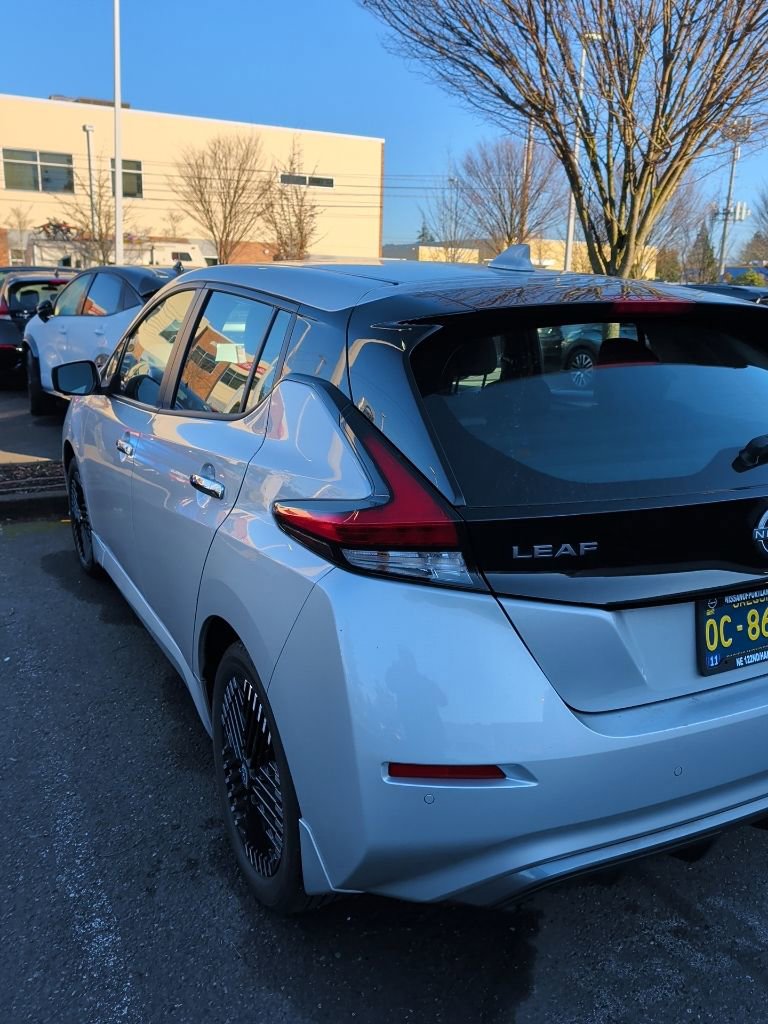 Used 2023 Nissan Leaf SV Plus image 5