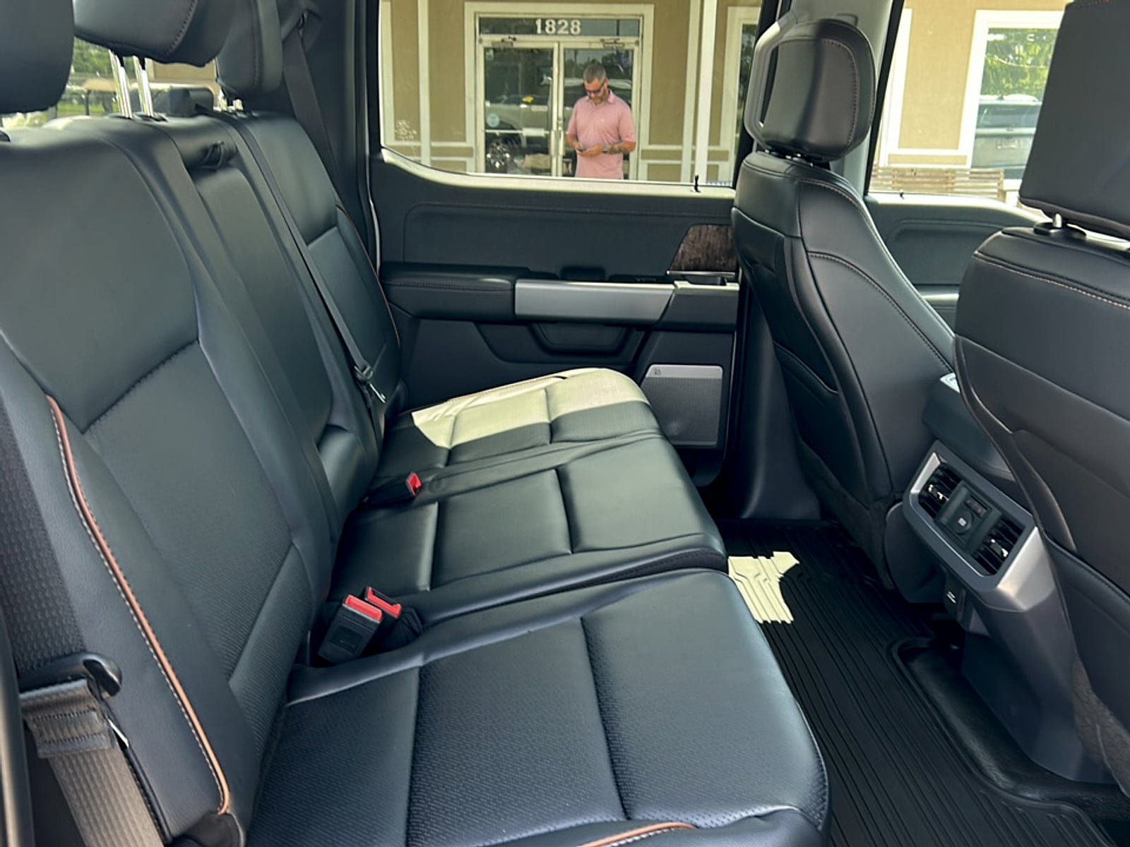 New 2026 Ford F250 Lariat w/ Chrome Package AWD/4WD image 7
