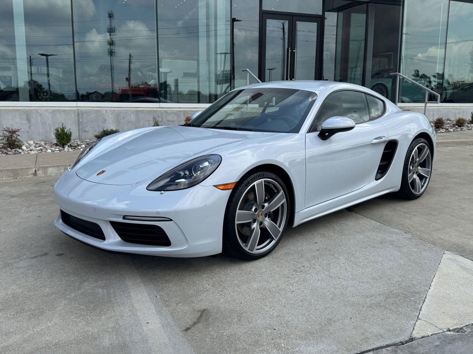 New 2025 Porsche 718 Cayman