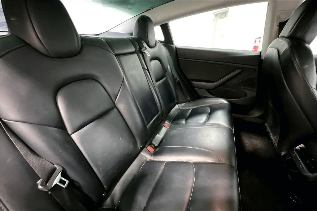 Used 2019 Tesla Model 3 Long Range image 33