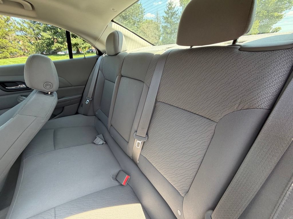 Used 2016 Chevrolet Malibu LS w/ Protection Package FWD image 8