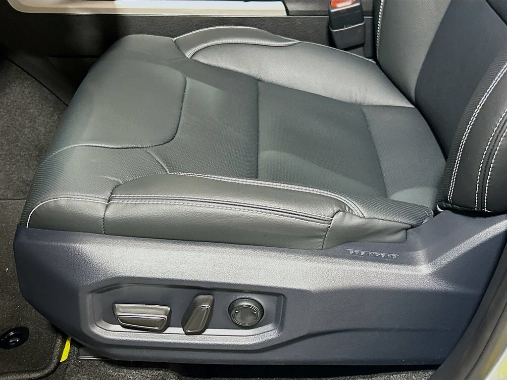 New 2026 Toyota Tundra Limited AWD/4WD image 19