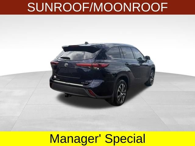 Used 2020 Toyota Highlander XLE AWD/4WD image 7