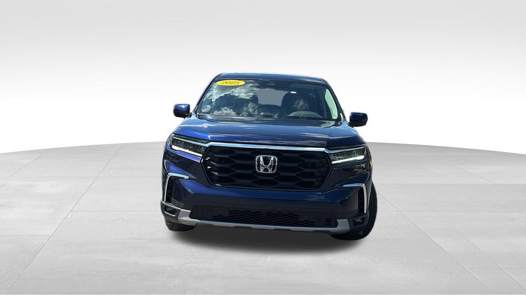 Used 2025 Honda Pilot EX-L image 2