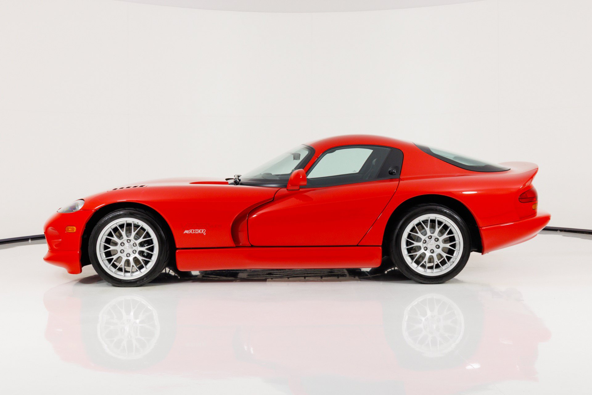 Used 1999 Dodge Viper GTS RWD image 6