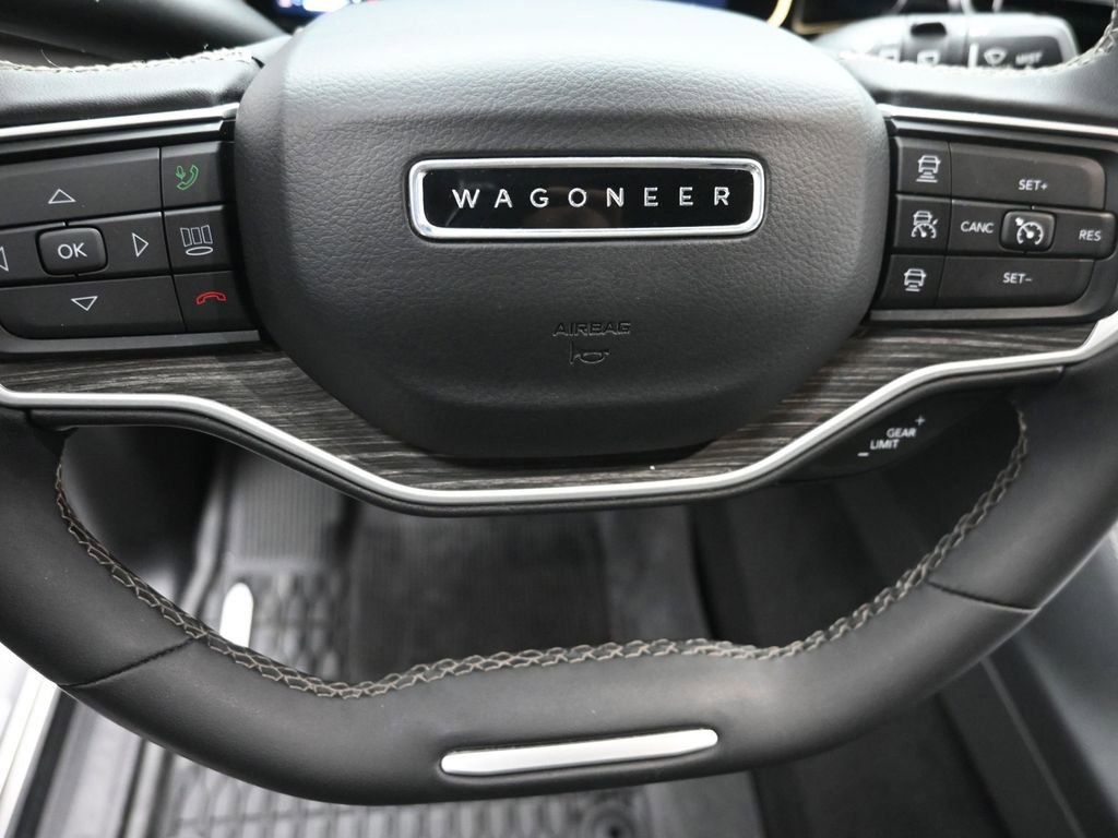 Used 2022 Jeep Wagoneer Series III w/ Premium Group I image 15