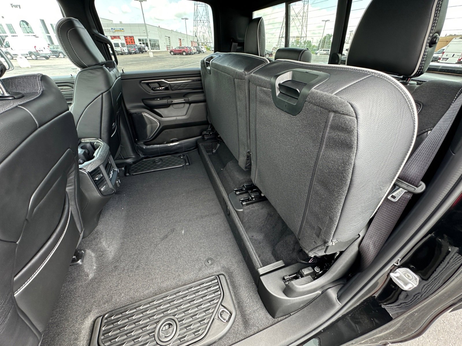New 2025 RAM 1500 Limited image 40