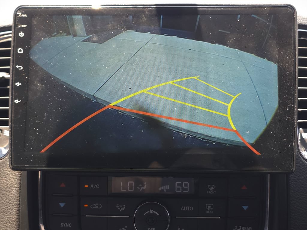 Used 2012 Dodge Durango R/T w/ Leather Interior Group RWD image 16
