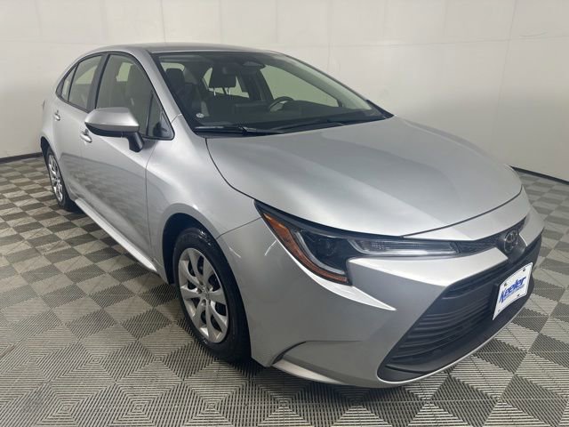 Used 2023 Toyota Corolla LE FWD image 1