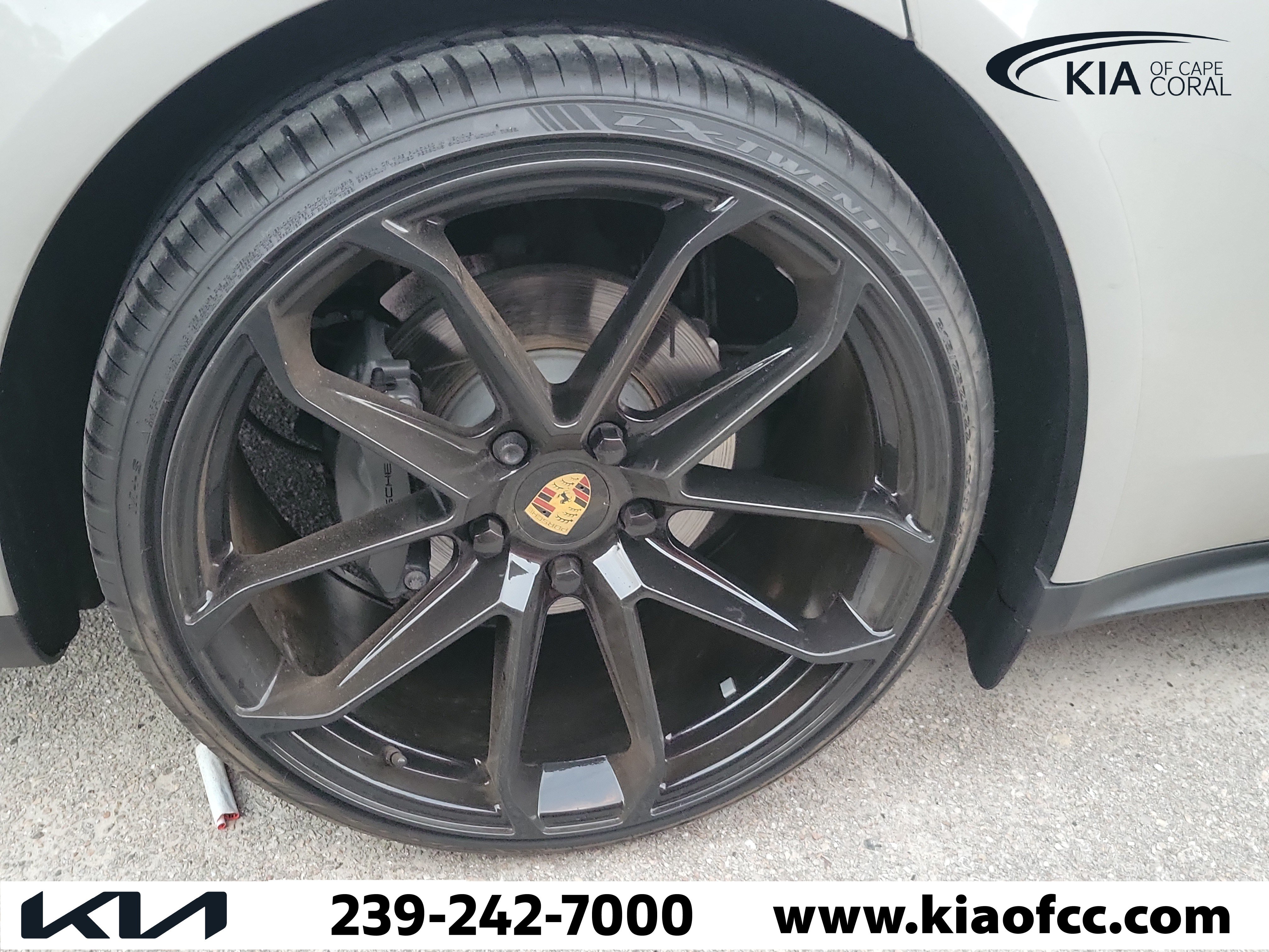 Used 2018 Porsche Panamera 4S AWD/4WD image 8