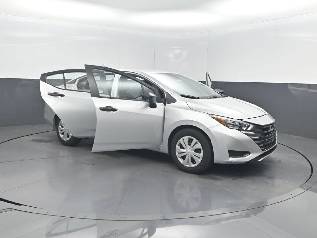 Used 2025 Nissan Versa S w/ Trunk Package FWD image 36