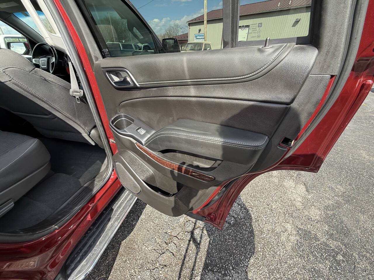 Used 2019 GMC Yukon SLE w/ Convenience Package AWD/4WD image 23