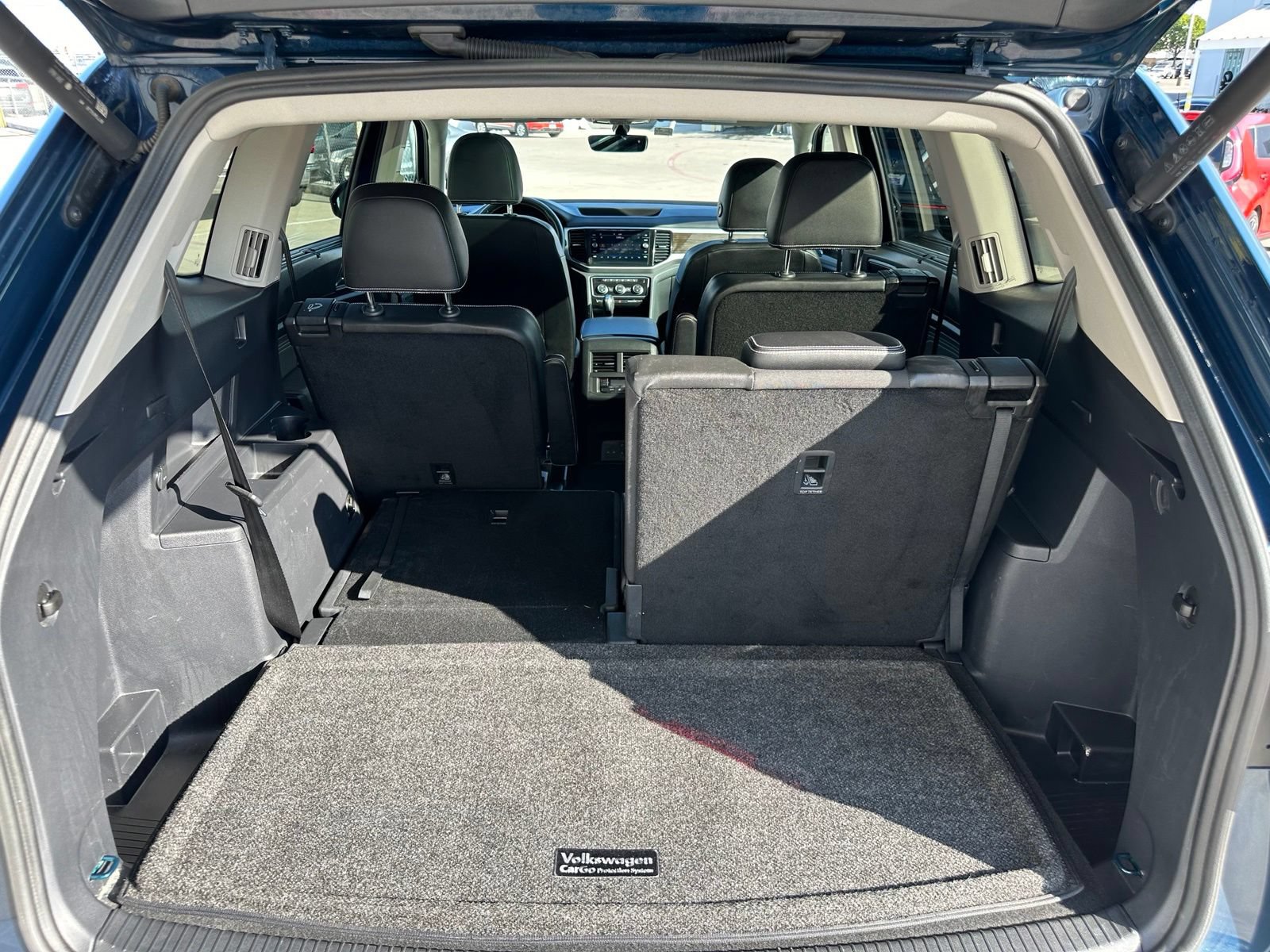 Used 2023 Volkswagen Atlas SE w/ Panoramic Sunroof Package FWD image 17