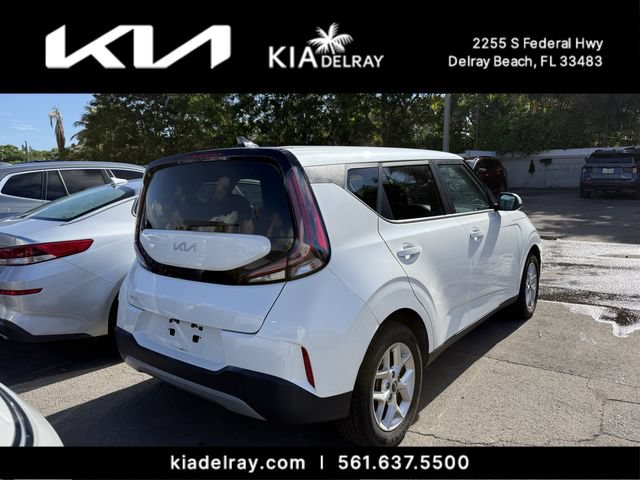 Certified 2023 Kia Soul LX w/ Option Group 015 FWD image 2