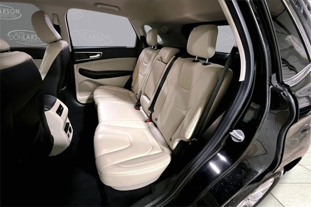 Used 2022 Ford Edge Titanium image 14