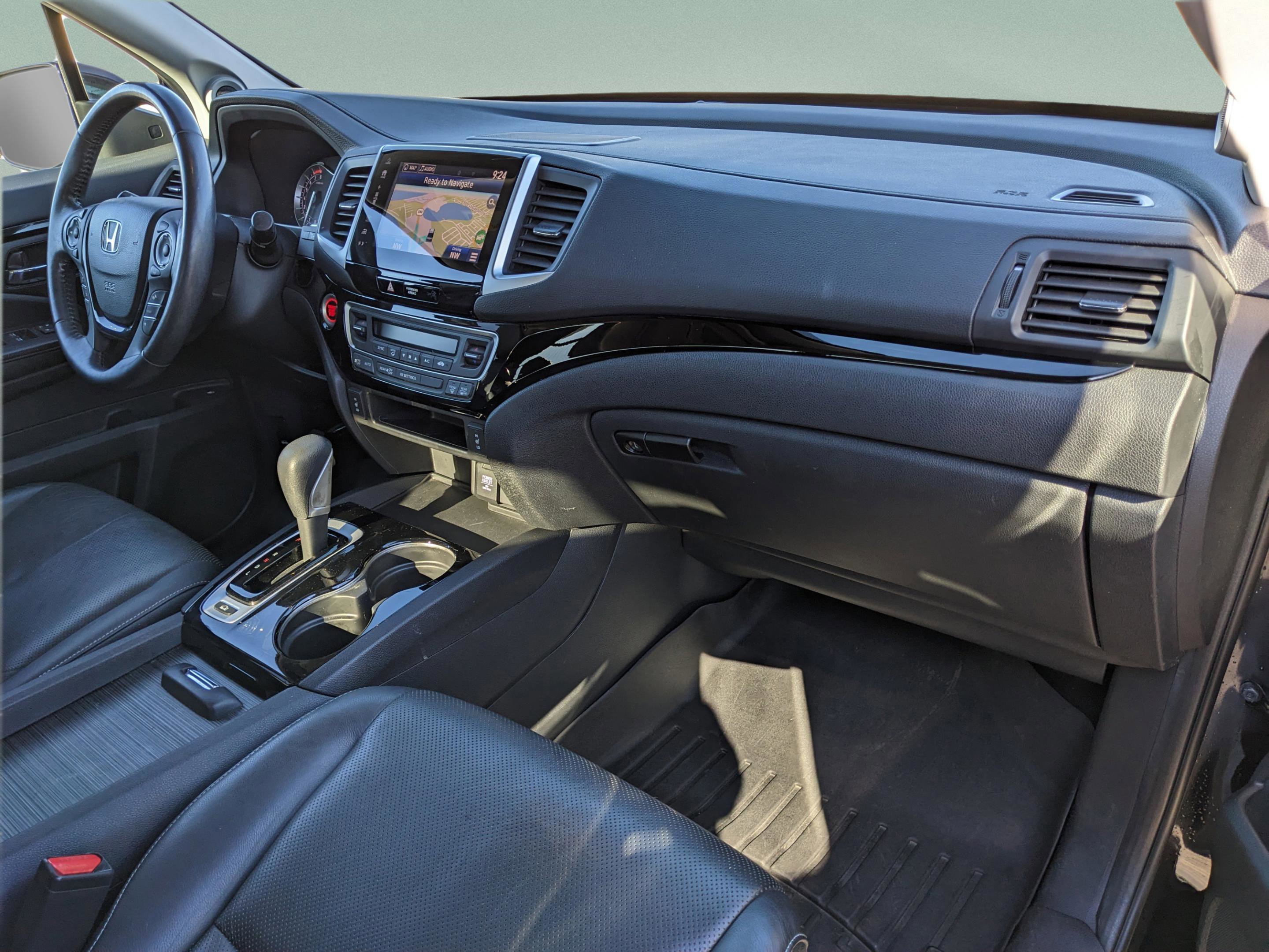 Used 2017 Honda Ridgeline RTL-E image 10