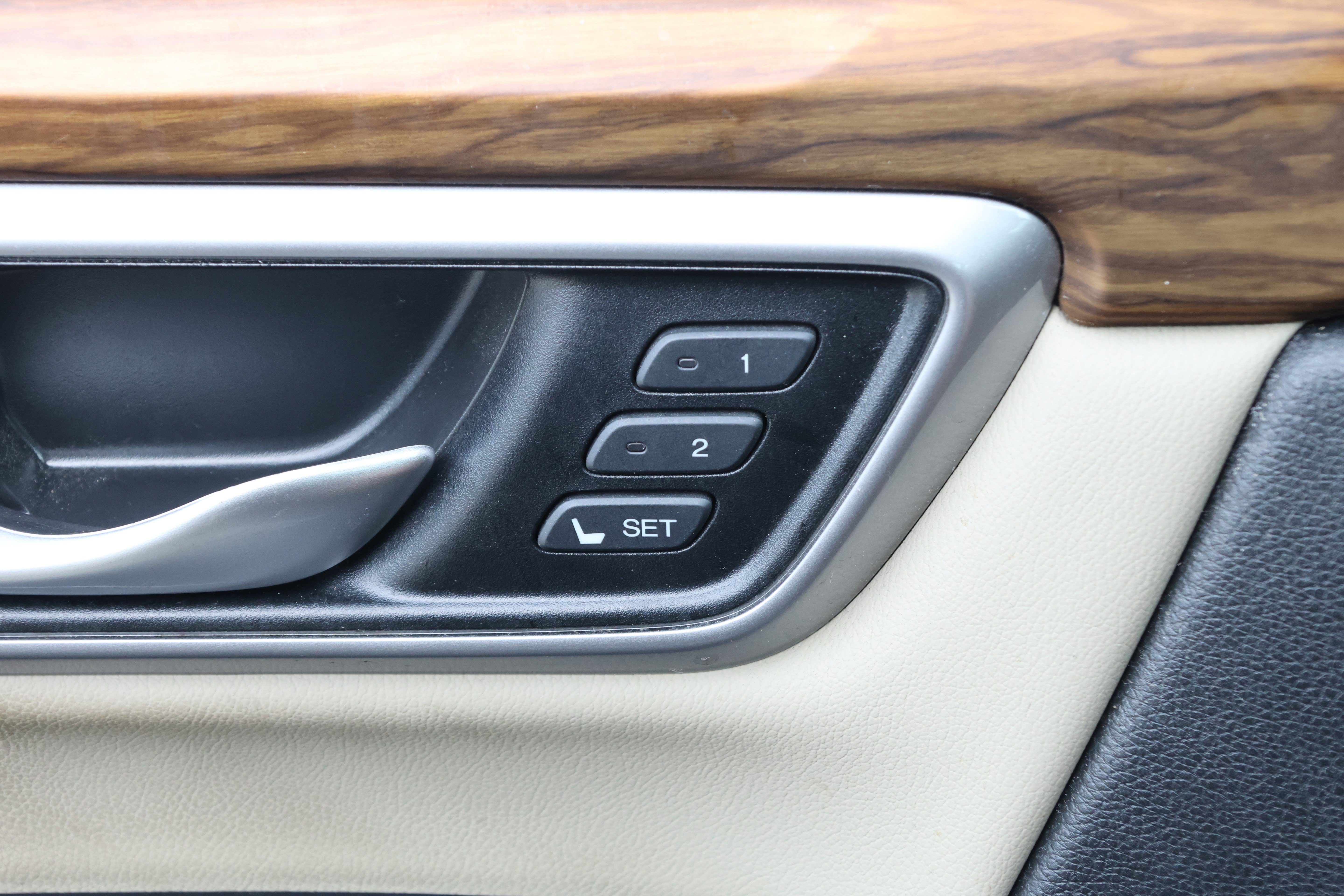 Used 2018 Honda CR-V EX-L image 13