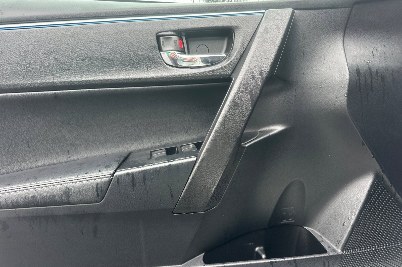 Used 2014 Toyota Corolla S w/ Driver Convenience Package image 12