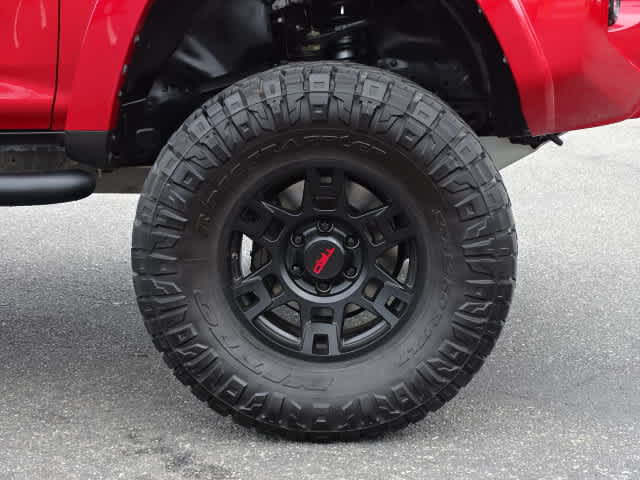 Used 2021 Toyota 4Runner SR5 Premium w/ Moonroof Package RWD image 8