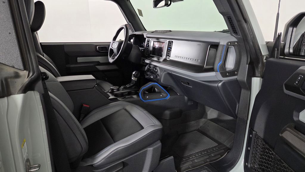 Used 2022 Ford Bronco Black Diamond w/ Sasquatch Package AWD/4WD image 33