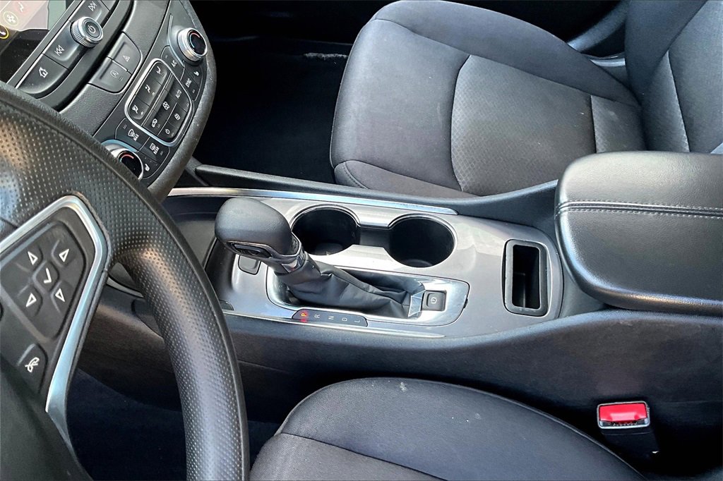 Used 2023 Chevrolet Malibu LT image 18