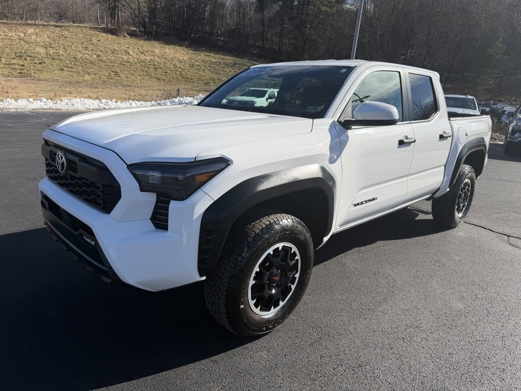 Used 2024 Toyota Tacoma TRD Off-Road image 15