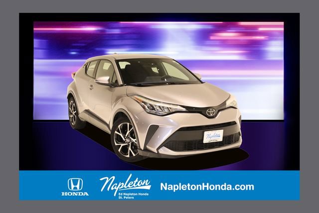 Used 2020 Toyota C-HR XLE FWD image 1