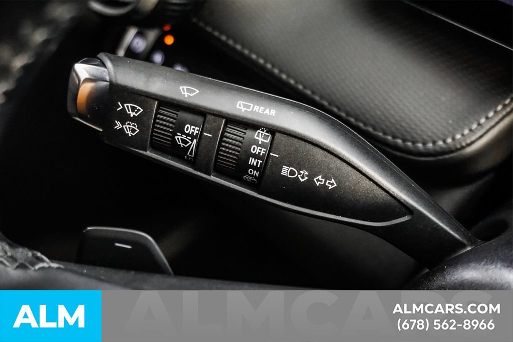 Used 2025 Chevrolet Equinox LT FWD image 32