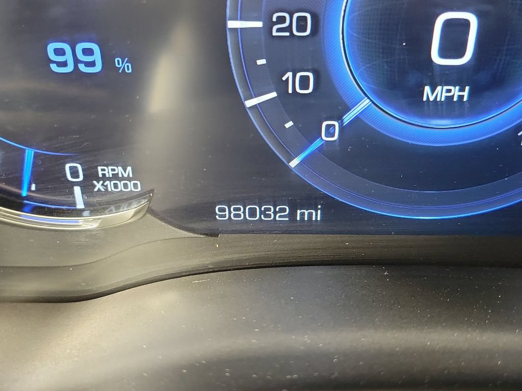 Used 2017 Cadillac Escalade Premium Luxury RWD image 26