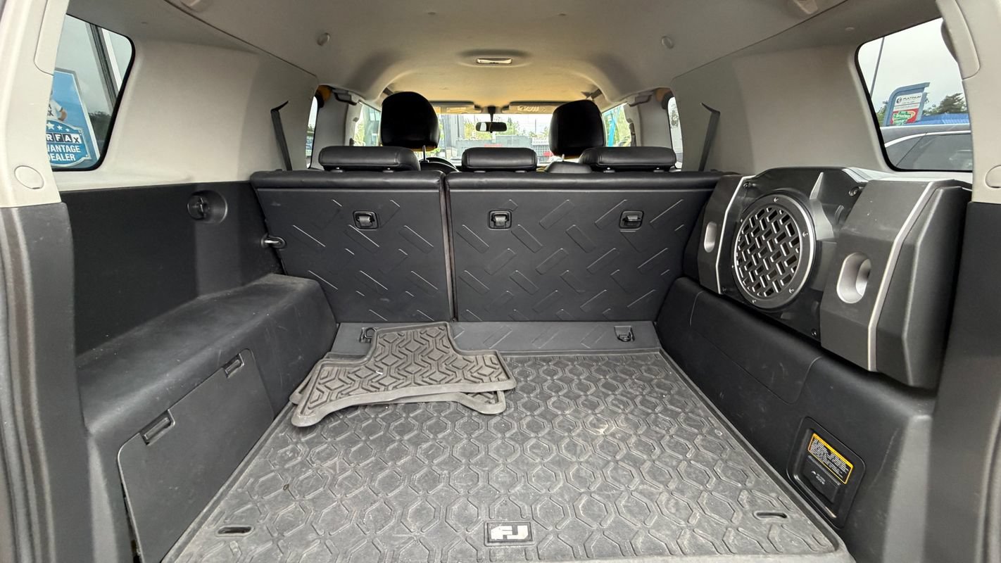 Used 2007 Toyota FJ Cruiser 4WD image 12