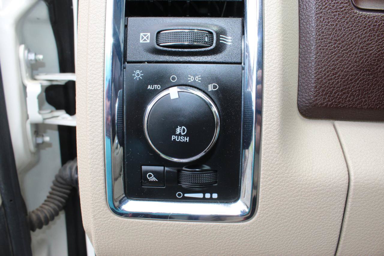 Used 2016 RAM 1500 Laramie w/ Convenience Group AWD/4WD image 23