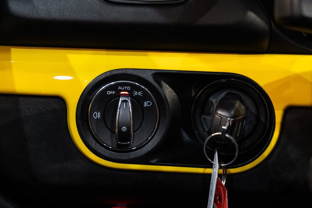 Used 2016 Porsche Boxster Spyder RWD image 30