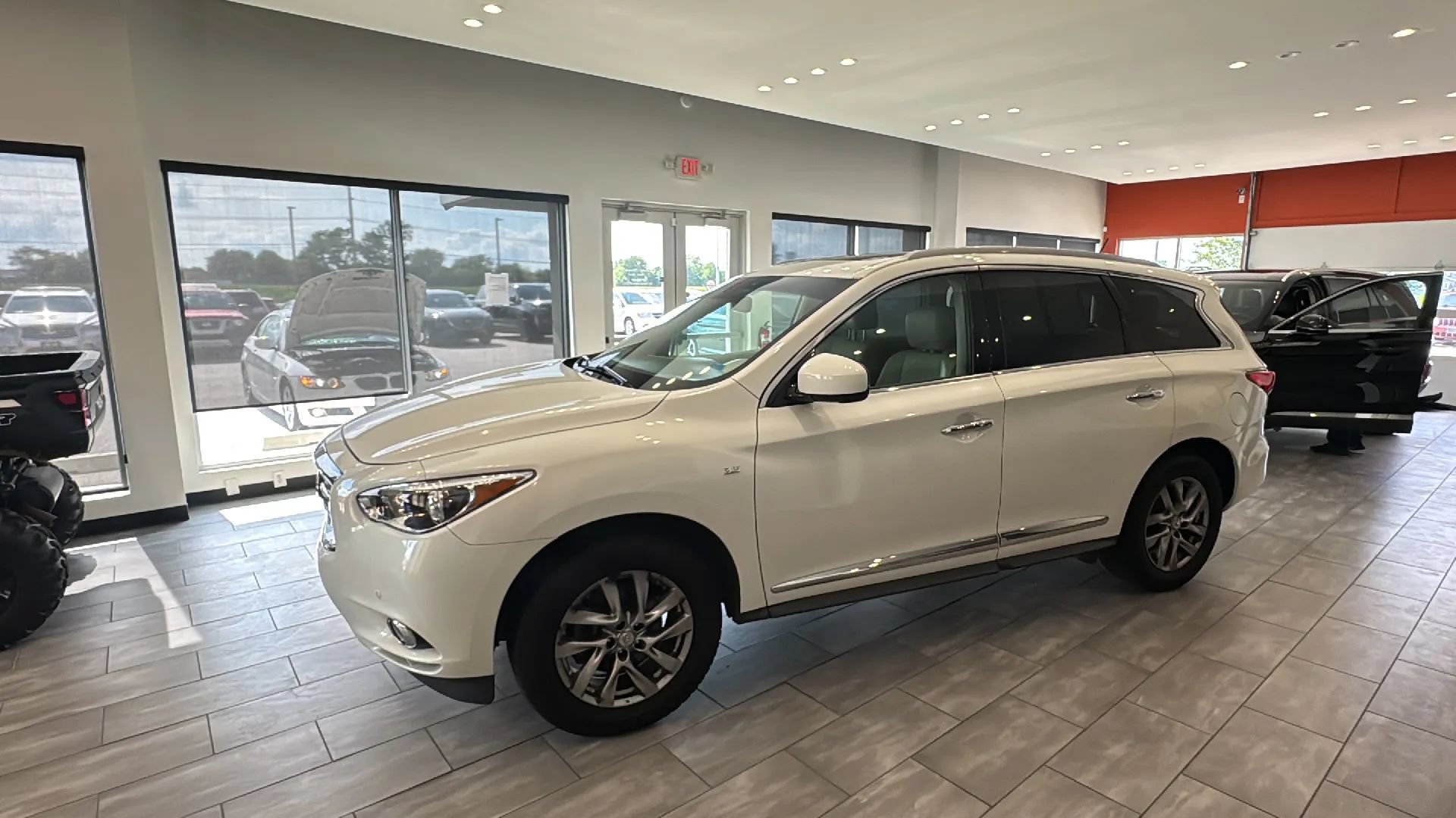 Used 2014 INFINITI QX60 FWD w/ Premium Plus Package image 10