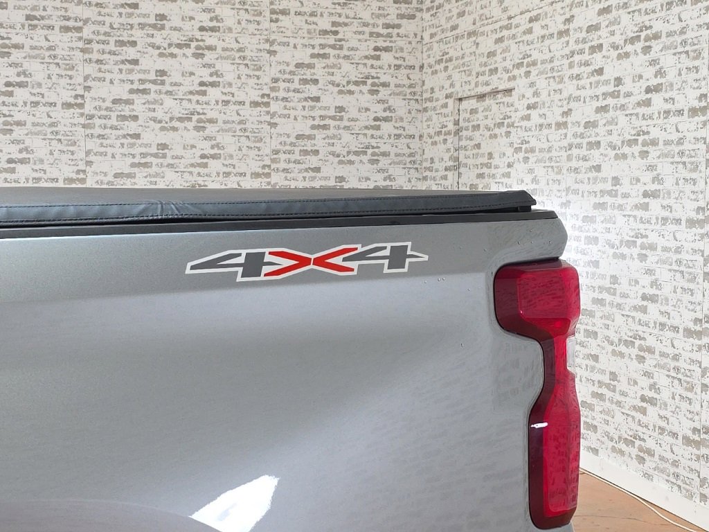 Used 2023 Chevrolet Silverado 1500 RST w/ Convenience Package II image 5