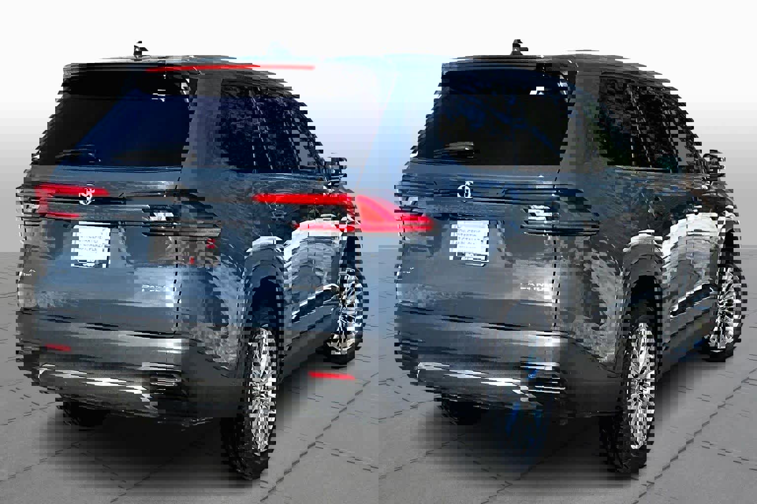 Certified 2024 Toyota Grand Highlander Platinum image 26