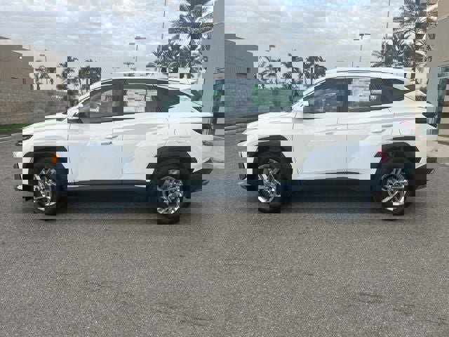New 2026 Hyundai Tucson SE image 6