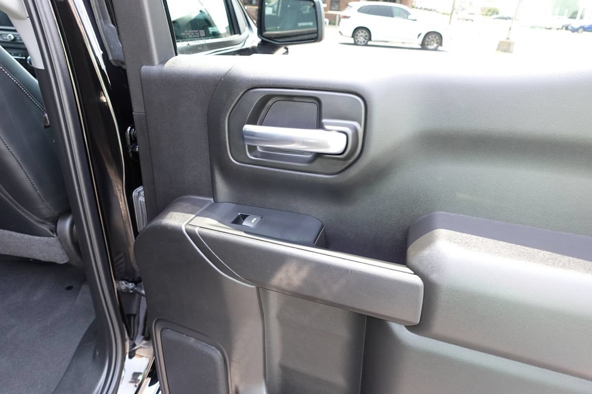 Used 2024 Chevrolet Silverado 1500 Custom AWD/4WD image 29