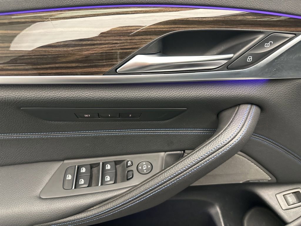 Used 2020 BMW 540i xDrive w/ M Sport Package image 24