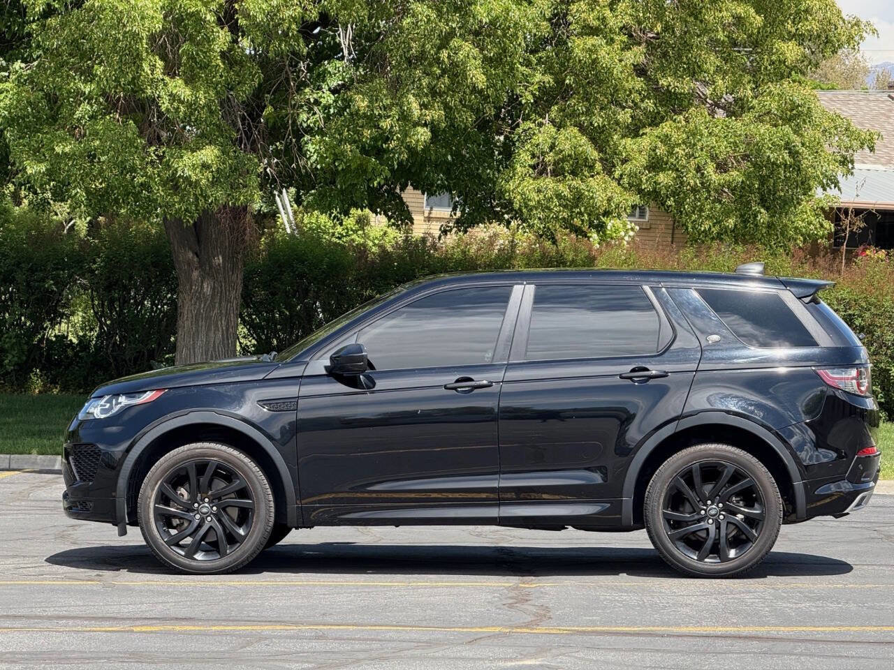 Used 2019 Land Rover Discovery Sport HSE Luxury Dynamic AWD/4WD image 8