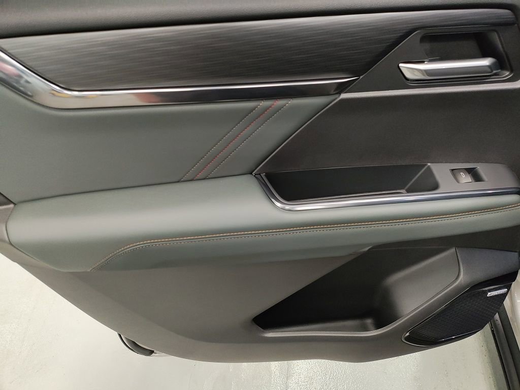 New 2026 GMC Acadia AT4 w/ LPO, Floor Liner Package image 30