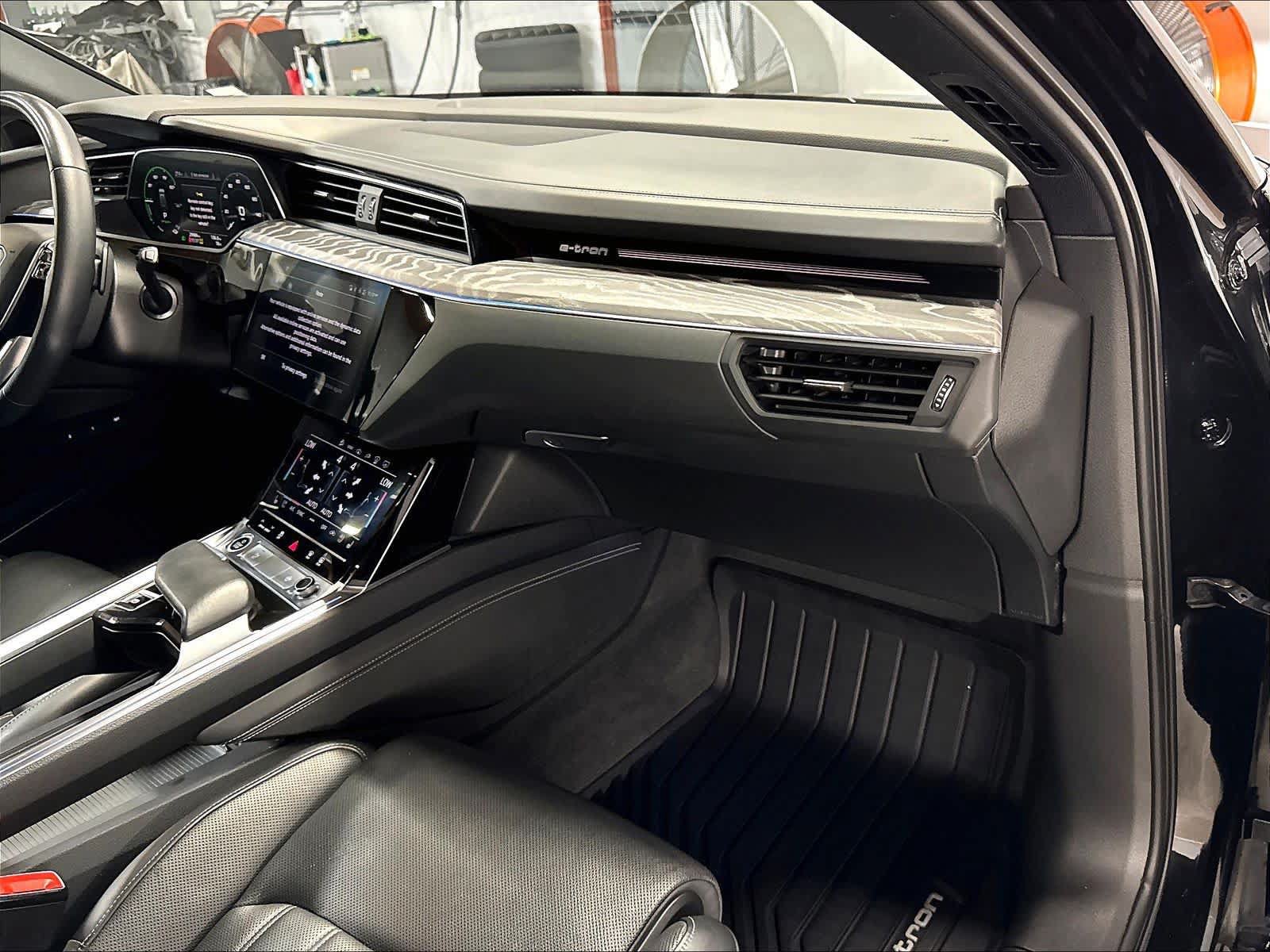 Certified 2023 Audi e-tron Chronos w/ Chronos Package AWD/4WD image 17